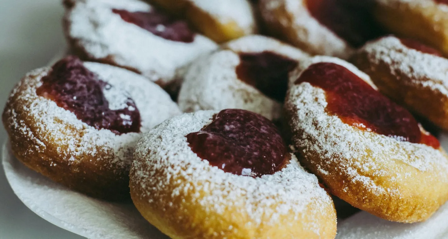 A plate of jelly-filled pastries
