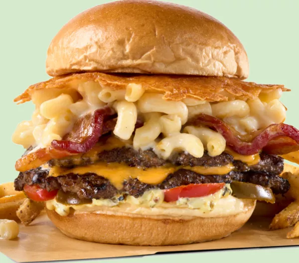 BWW bacon mac & cheese burger