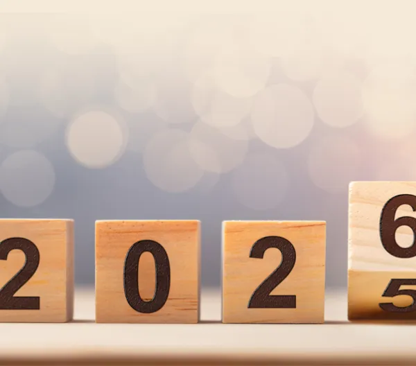 wood blocks showing 2025 changing to 2026