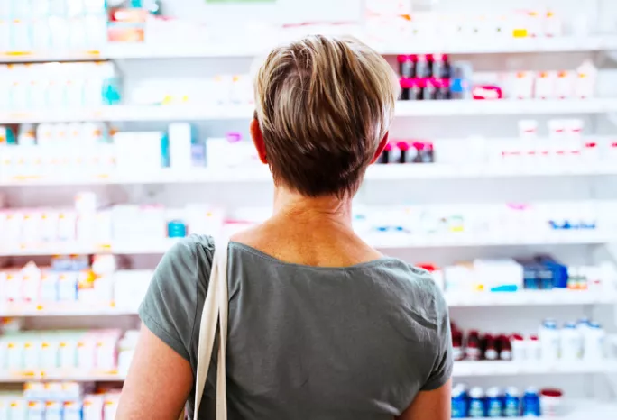 woman shopping for supplements